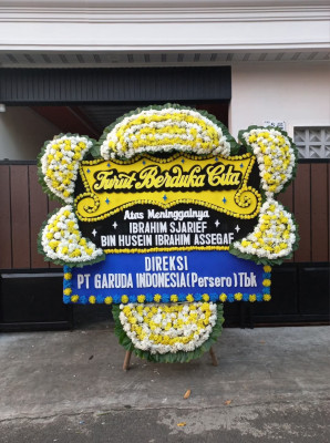 Papan Bunga Duka di Gelora